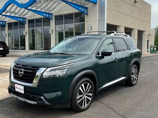 Used 2024 Nissan Pathfinder Platinum w/ Cargo Package AWD/4WD video 1