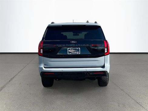Used 2025 Ford Expedition Tremor image 6
