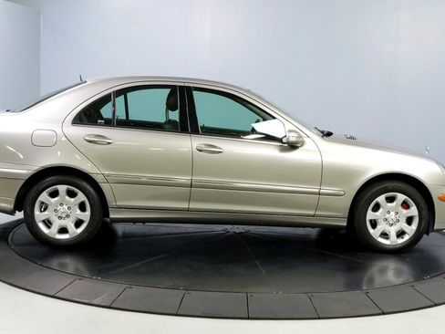 Used 2005 Mercedes-Benz C 320 4MATIC Sedan image 7