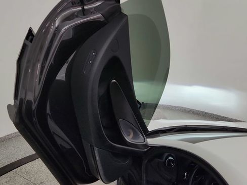 Used 2019 McLaren 600LT RWD image 34