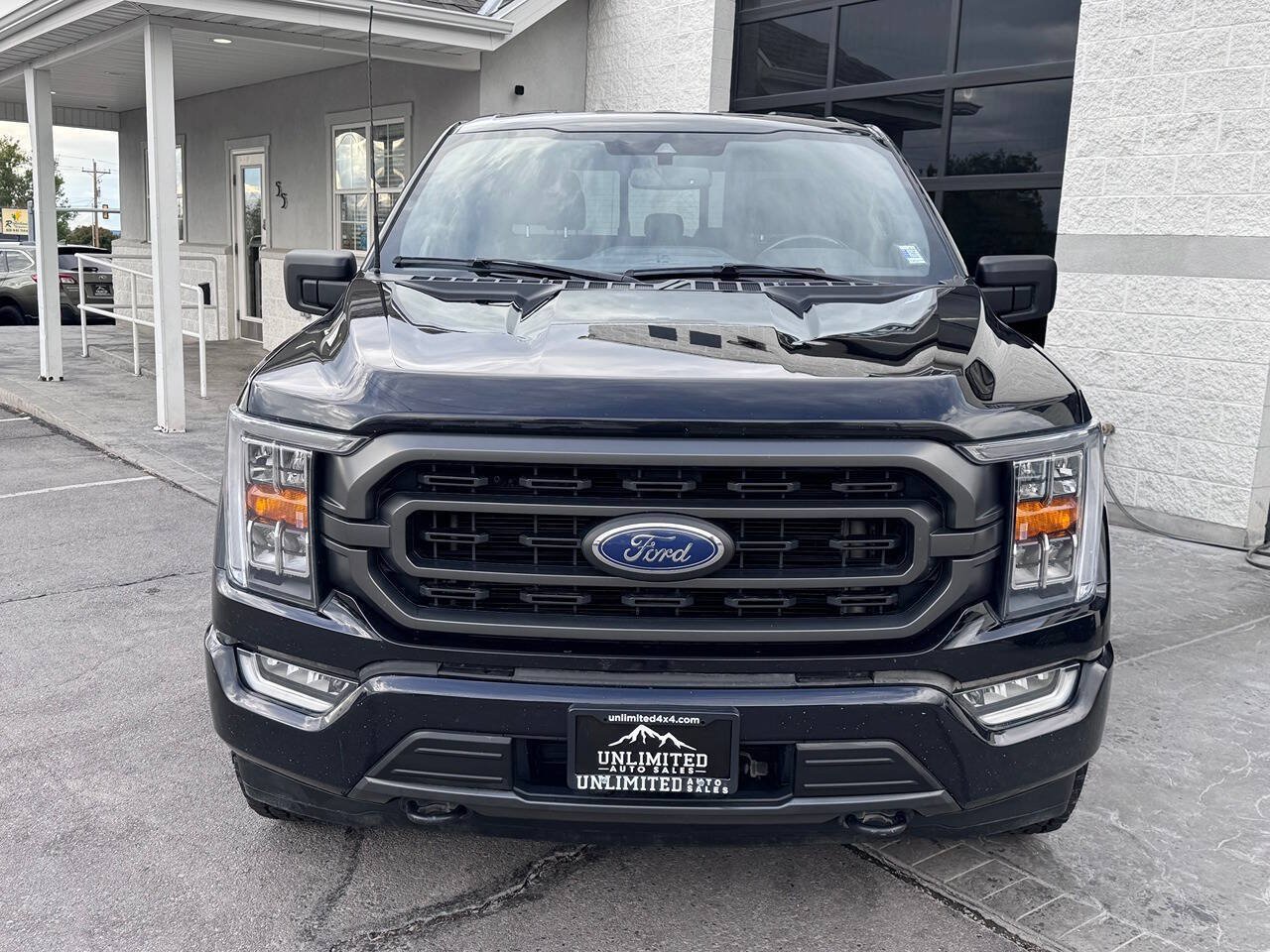 Used 2022 Ford F150 XLT w/ Equipment Group 302A High AWD/4WD image 2
