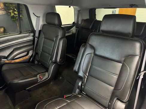 Used 2015 GMC Yukon Denali w/ Premium Package AWD/4WD image 43