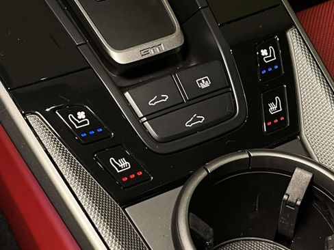 Certified 2025 Porsche 911 Carrera RWD image 35