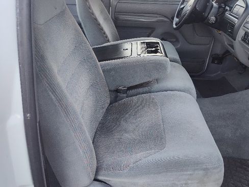 Used 1994 Ford F150 XL image 19