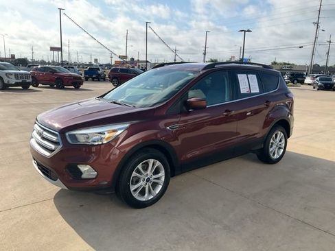 Used 2018 Ford Escape SE FWD image 39