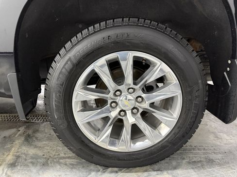 Used 2020 Chevrolet Silverado 1500 LTZ w/ LTZ Premium Package image 32