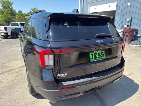 Certified 2025 Ford Explorer ST-Line w/ ST-Line Street Pack AWD/4WD image 12