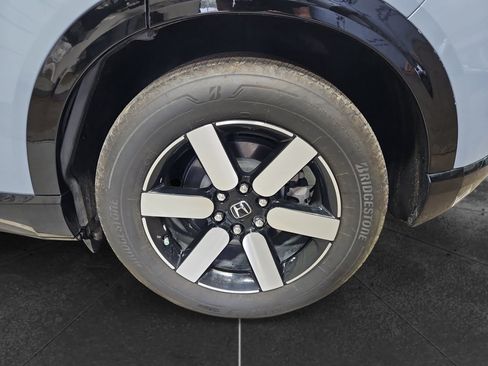 Used 2024 Honda Prologue Touring image 33