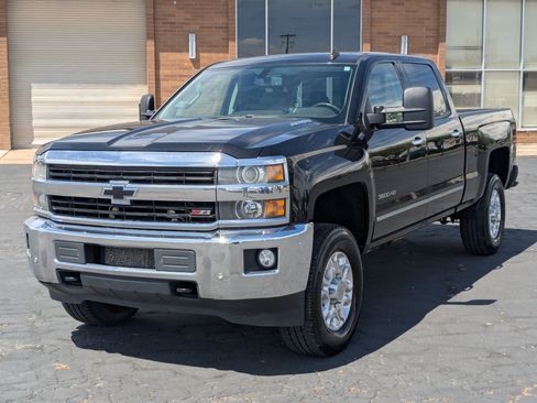 Used 2015 Chevrolet Silverado 3500 LTZ w/ Duramax Plus Package AWD/4WD image 8