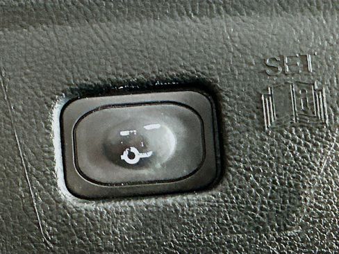 Used 2019 Ford Edge ST w/ Equipment Group 401A image 32