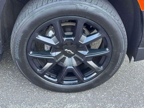 Used 2023 Chevrolet Tahoe RST w/ Luxury Package AWD/4WD image 9