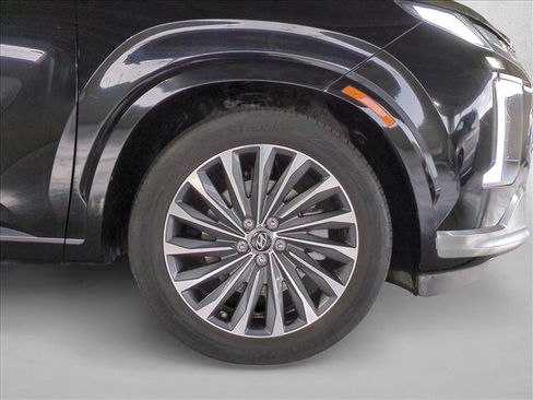 Used 2024 Hyundai Palisade Calligraphy FWD image 25