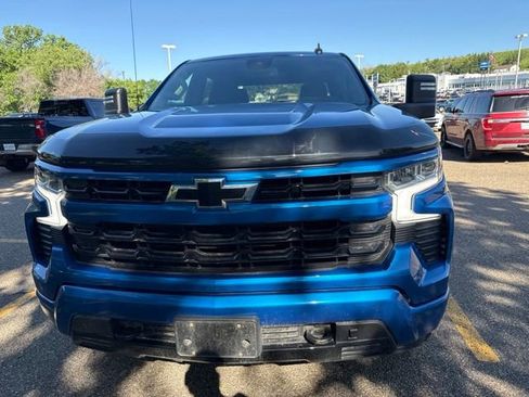 Used 2022 Chevrolet Silverado 1500 RST AWD/4WD image 9