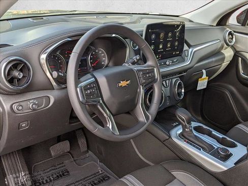 New 2025 Chevrolet Blazer LT w/ Convenience Package AWD/4WD image 3