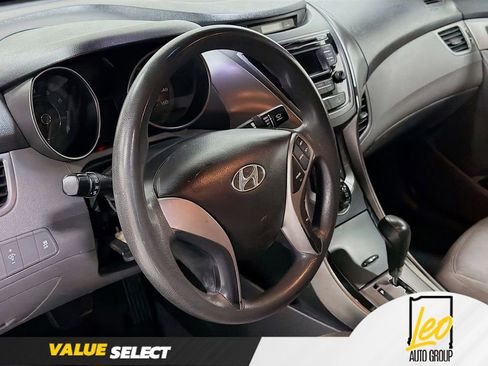 Used 2013 Hyundai Elantra GLS image 11