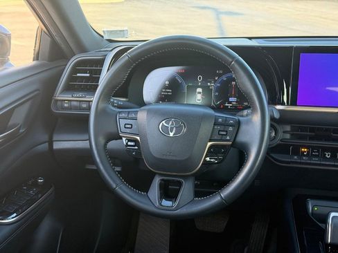 Certified 2024 Toyota Crown image 13