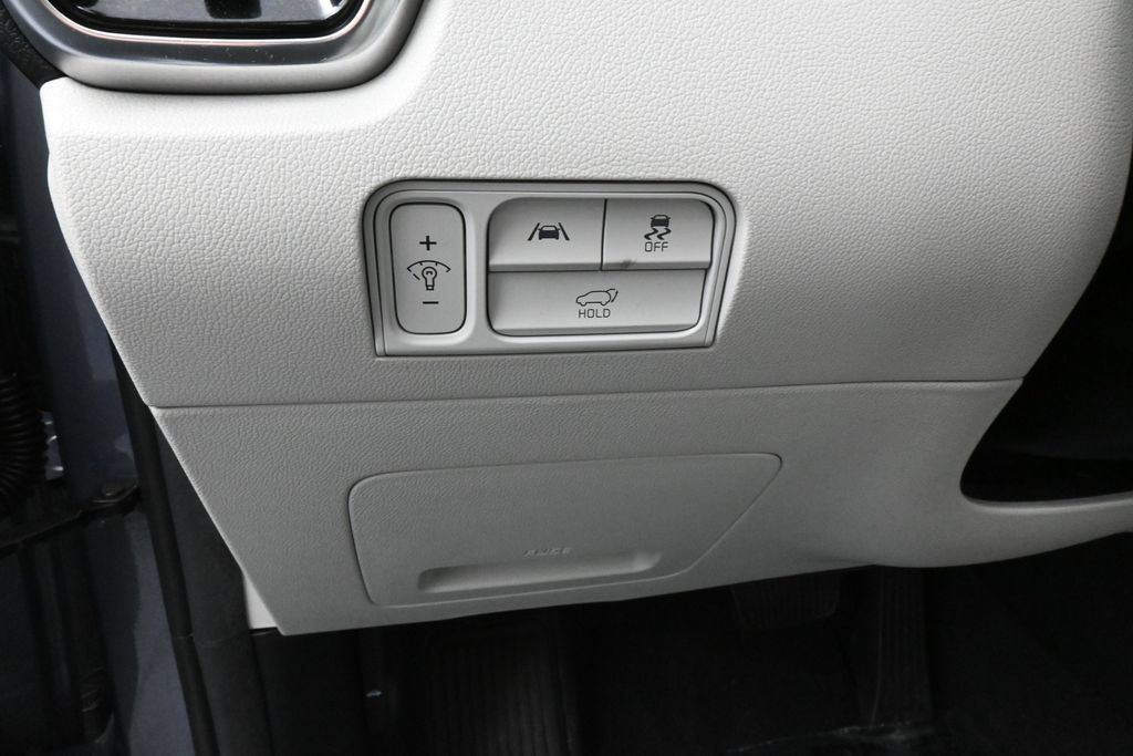 Used 2023 Kia Sorento SX FWD image 13