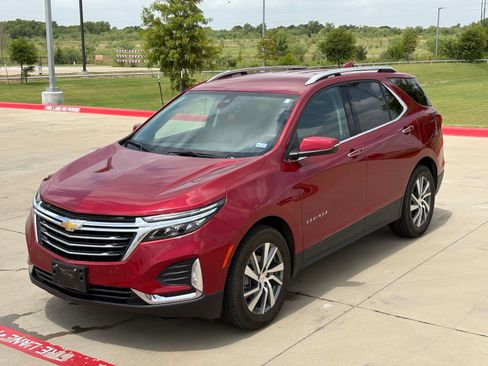 Used 2023 Chevrolet Equinox Premier FWD image 11