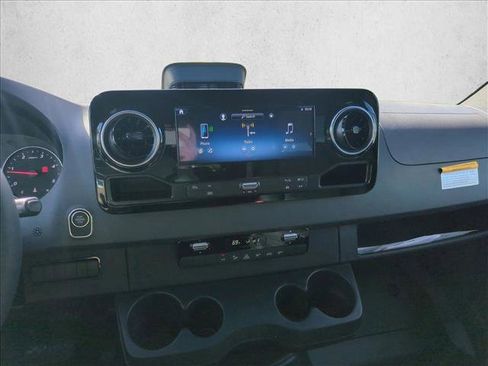 New 2026 Mercedes-Benz Sprinter 2500 image 12