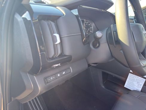 New 2026 Nissan Pathfinder SV image 14