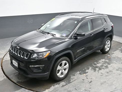 Used 2019 Jeep Compass Latitude w/ Popular Equipment Group image 21