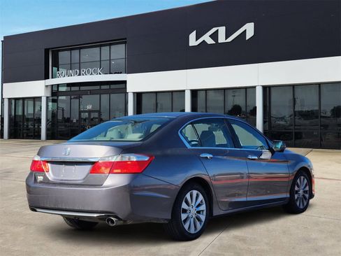 Used 2014 Honda Accord EX image 5