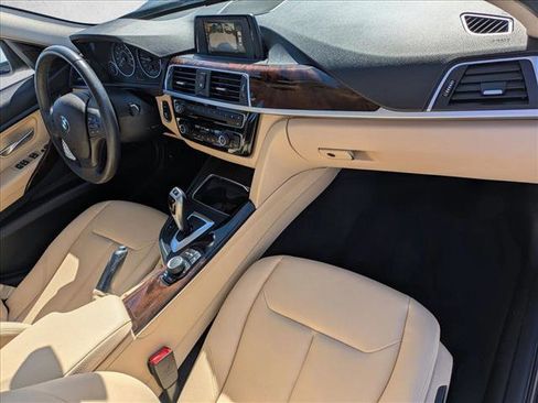 Used 2017 BMW 320i Sedan image 20