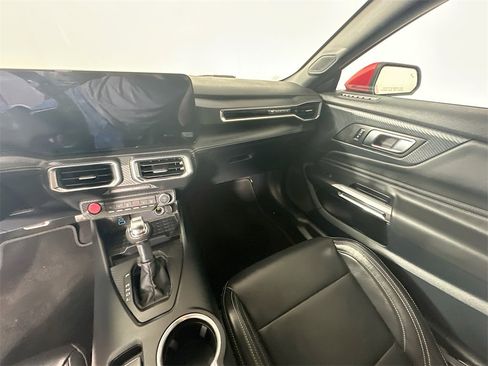 Used 2024 Ford Mustang Premium image 11
