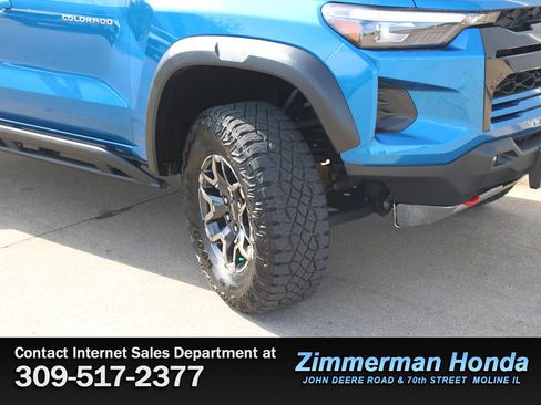 Used 2024 Chevrolet Colorado ZR2 w/ ZR2 Convenience Package III AWD/4WD image 19