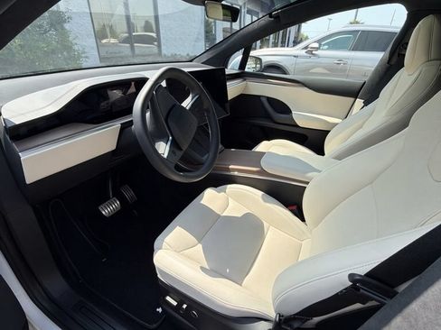 Used 2024 Tesla Model X AWD/4WD image 2
