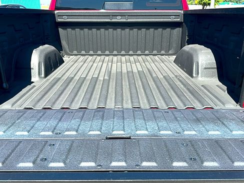 Used 2025 Chevrolet Silverado 1500 LT Trail Boss w/ Convenience Package II AWD/4WD image 23