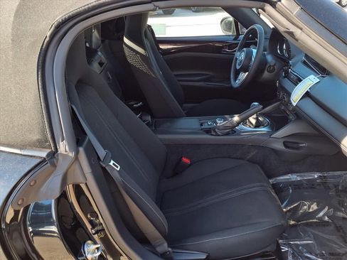 New 2025 MAZDA MX-5 Miata Club image 21
