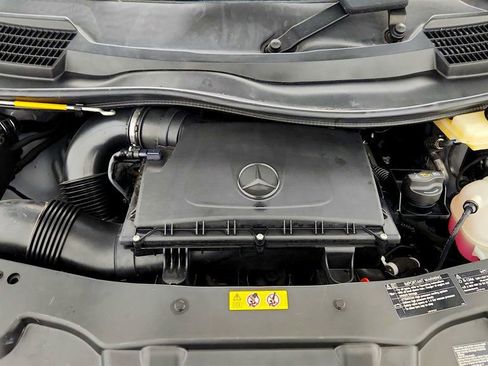 Used 2023 Mercedes-Benz Metris image 30