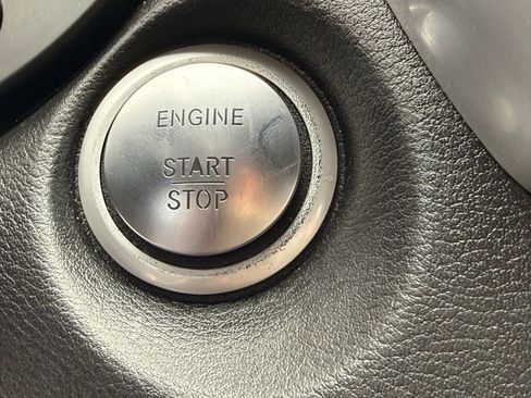 Used 2018 INFINITI QX30 Sport w/ Sport Leather Package image 21