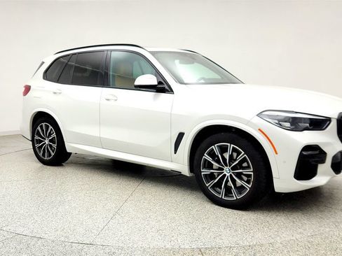 Used 2023 BMW X5 xDrive40i w/ M Sport Package AWD/4WD image 3
