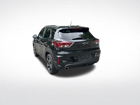 Used 2022 Chevrolet TrailBlazer RS w/ Sun and Liftgate Package FWD image 9