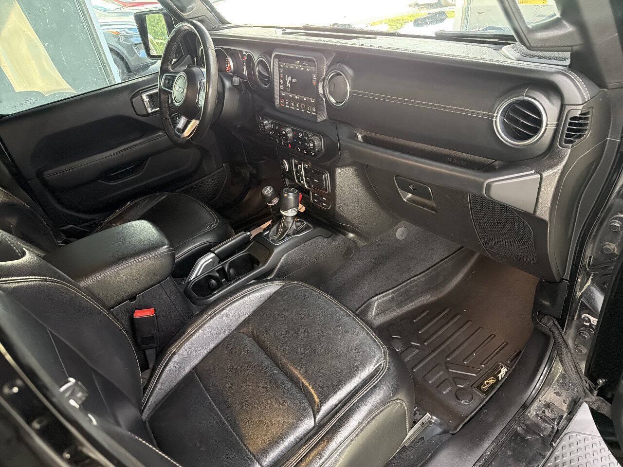 Used 2020 Jeep Gladiator Overland w/ Uconnect 4C Nav & Sound Group AWD/4WD image 21