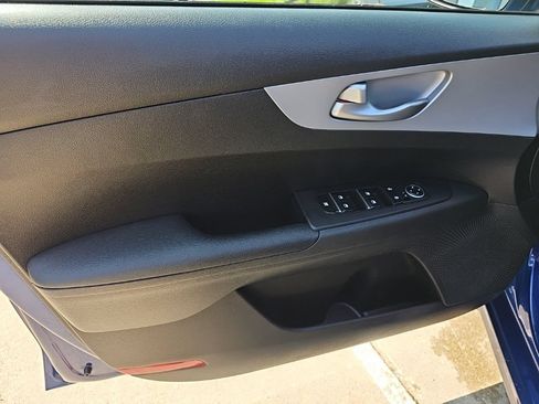 Used 2023 Kia Forte LXS w/ LXS Technology Package FWD image 20
