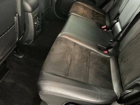 Used 2021 Jeep Grand Cherokee Laredo X image 10