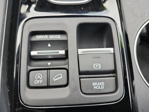 Used 2023 Honda Pilot Elite image 23