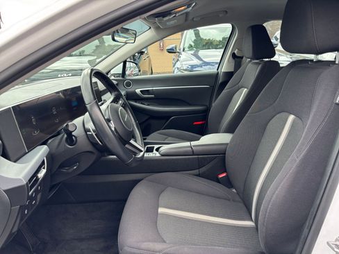 Used 2025 Hyundai Sonata SEL FWD image 27