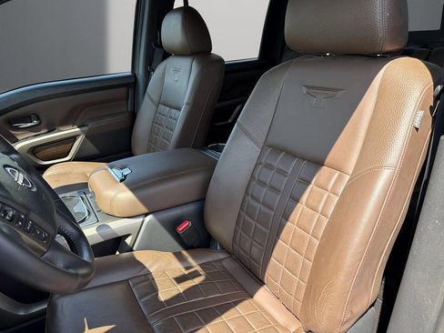 Used 2024 Nissan Titan Platinum Reserve w/ Moonroof Package RWD image 13