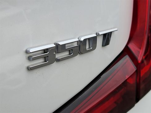 Used 2022 Cadillac XT4 Premium Luxury w/ Cold Weather Package image 33