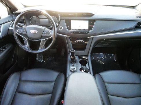 Certified 2021 Cadillac XT5 Premium Luxury image 8