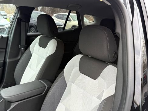 Used 2024 Chevrolet Trax LS w/ LS Convenience Package image 15