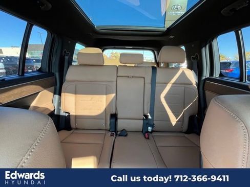 New 2025 Hyundai Santa Fe Limited image 32