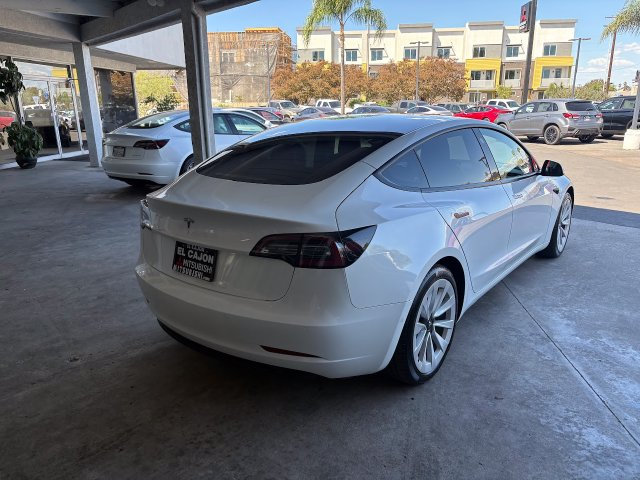 Used 2022 Tesla Model 3 Standard Range RWD image 3