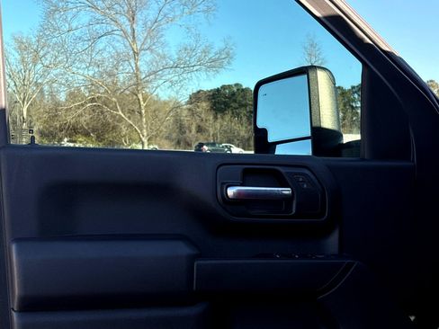 Used 2024 Chevrolet Silverado 2500 Custom w/ Custom Value Package image 30