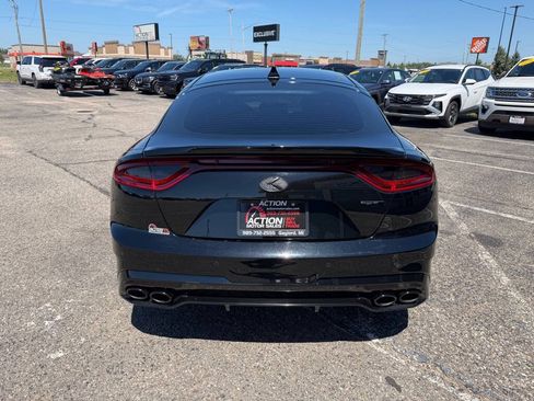 Used 2019 Kia Stinger GT2 AWD/4WD image 4