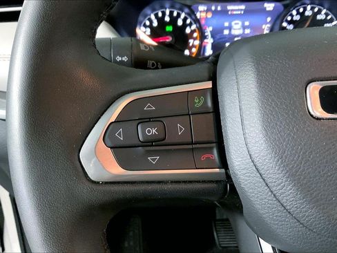 Used 2025 Jeep Compass Limited AWD/4WD image 18